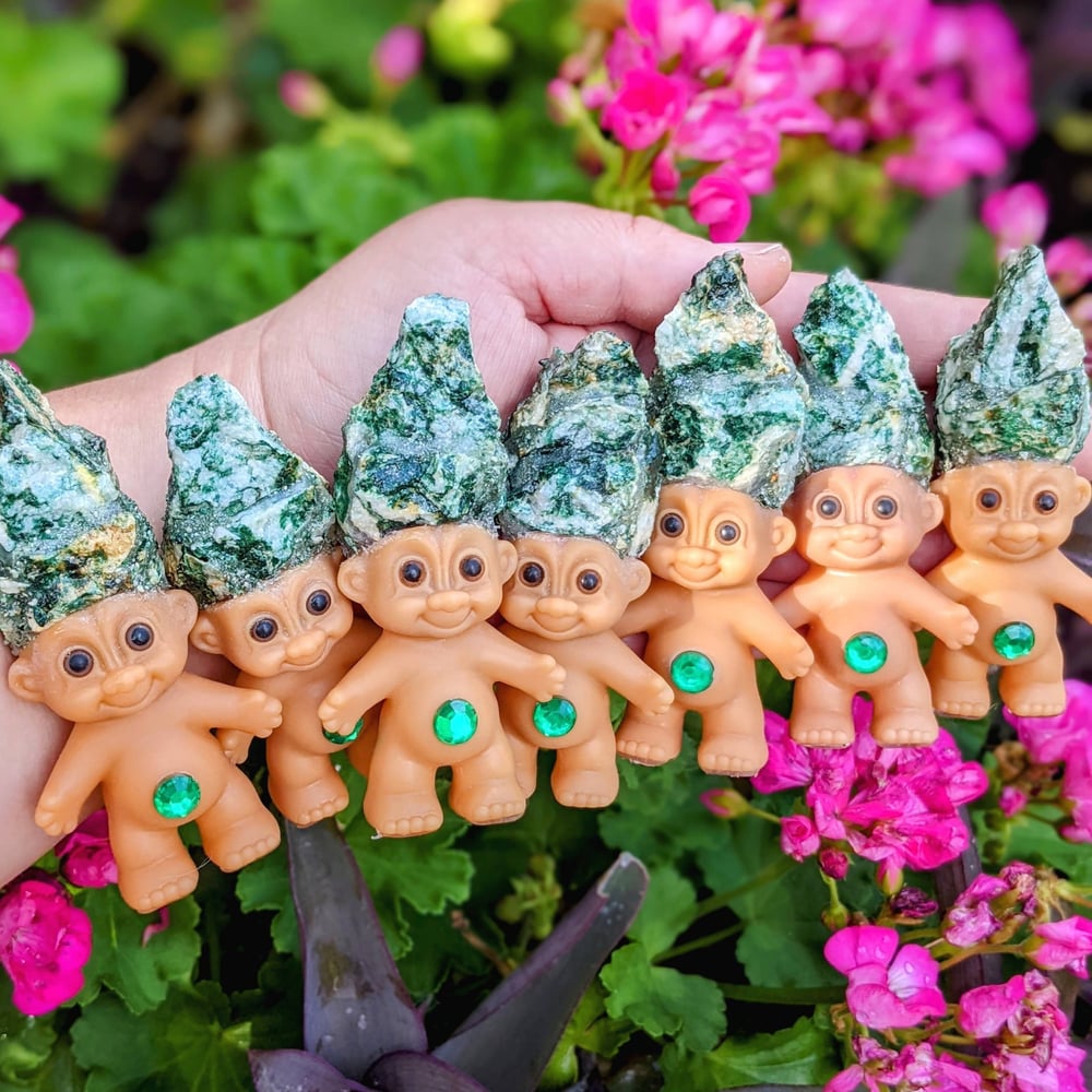 Trolls with diamond belly buttons cheap